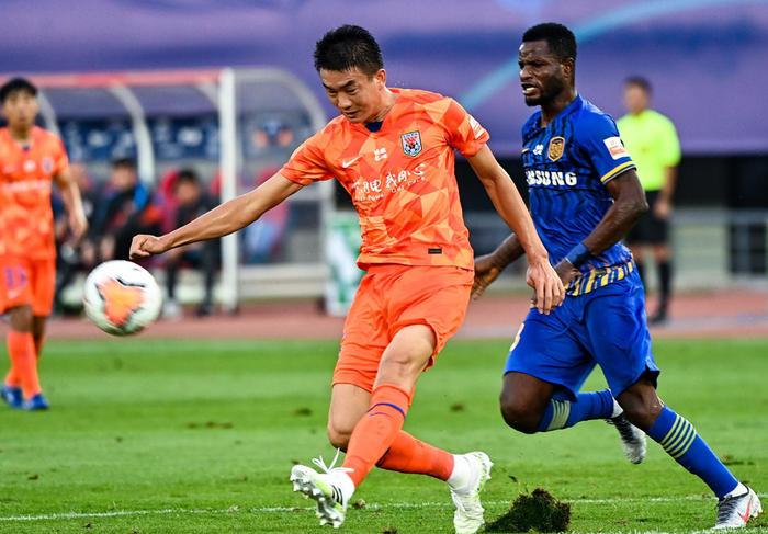 苏宁大胜鲁能，士气高涨声嘶力竭的简单介绍