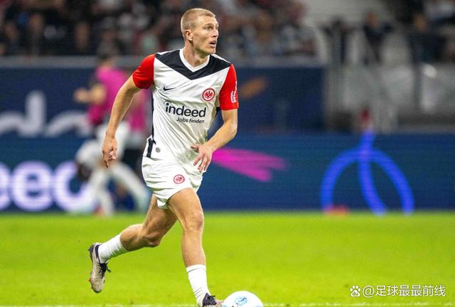 法兰克福主帅放眼未来,提出新赛季目标的简单介绍 法兰克福主帅放眼未来,提出新赛季目标的简单介绍