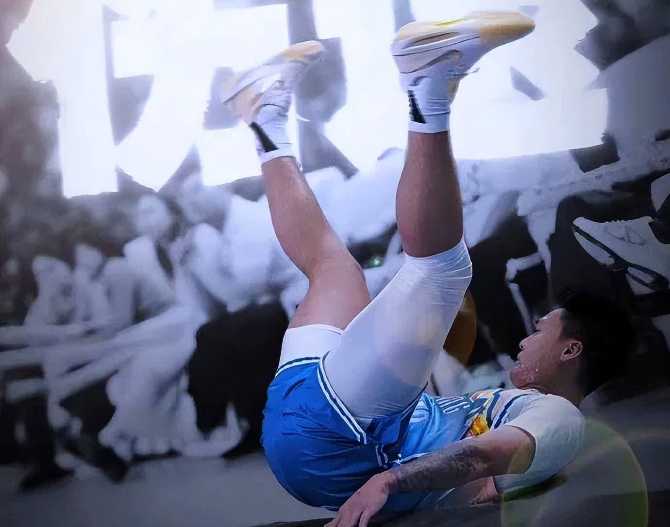 动人瞬间,比赛开局如火如荼,球员风头无两的简单介绍 动人瞬间,比赛开局如火如荼,球员风头无两的简单介绍