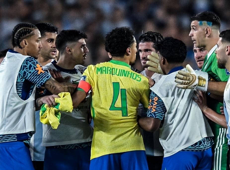 巴西女足队力压对手,赢得洲际杯冠军的简单介绍 巴西女足队力压对手,赢得洲际杯冠军的简单介绍