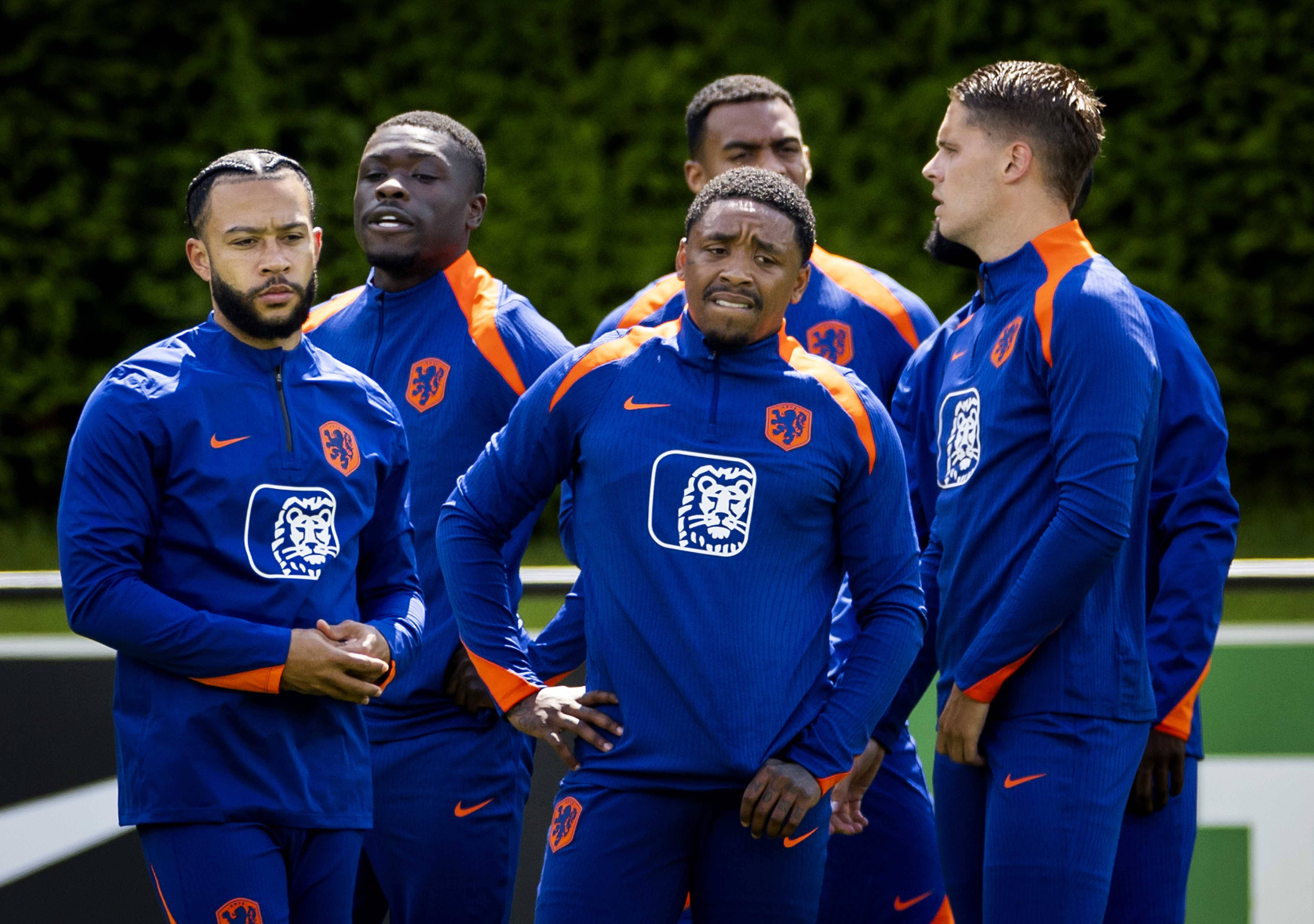 荷兰战胜对手，跻身欧预赛决赛圈的简单介绍