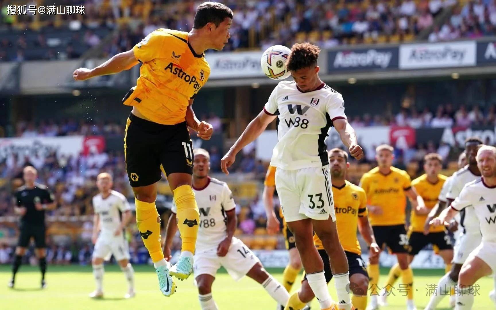 包含富勒姆客场负于布里斯托城，遭遇不胜厄运的词条