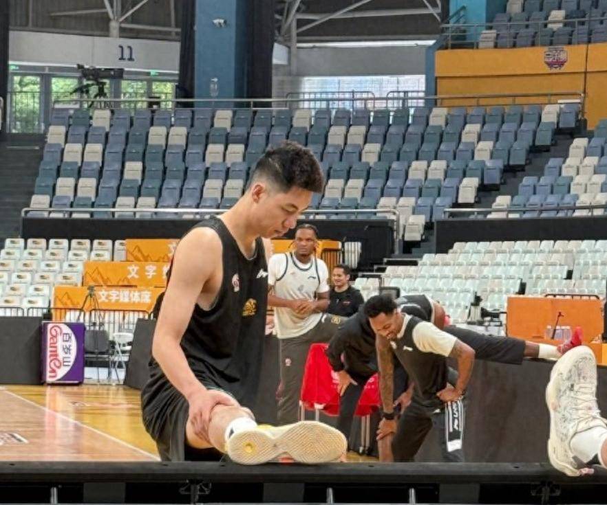 广州悍将队在客场比赛中表现出色 广州悍将队在客场比赛中表现出色