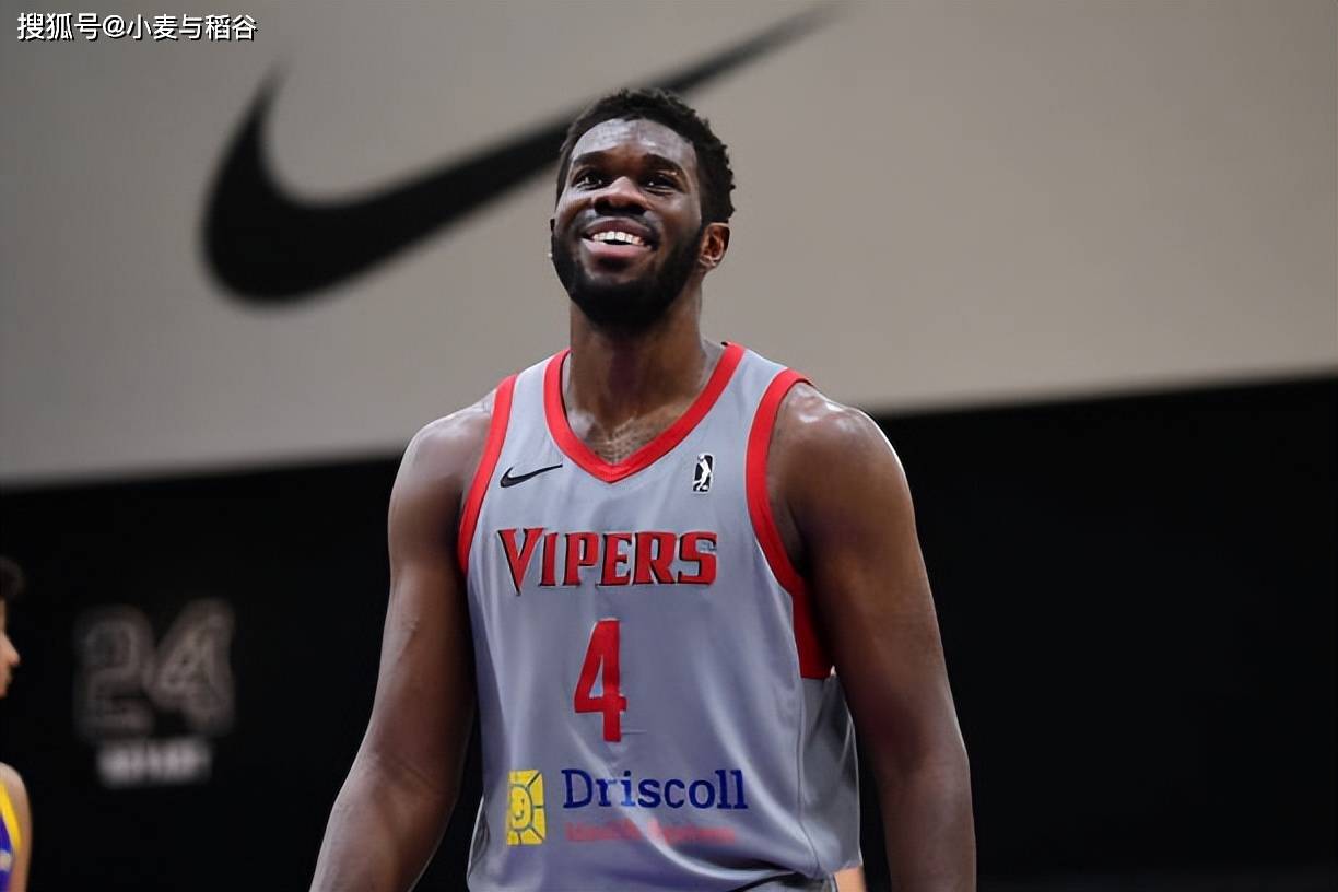 希腊体操新星异军突起,挑战前三 希腊体操新星异军突起,挑战前三