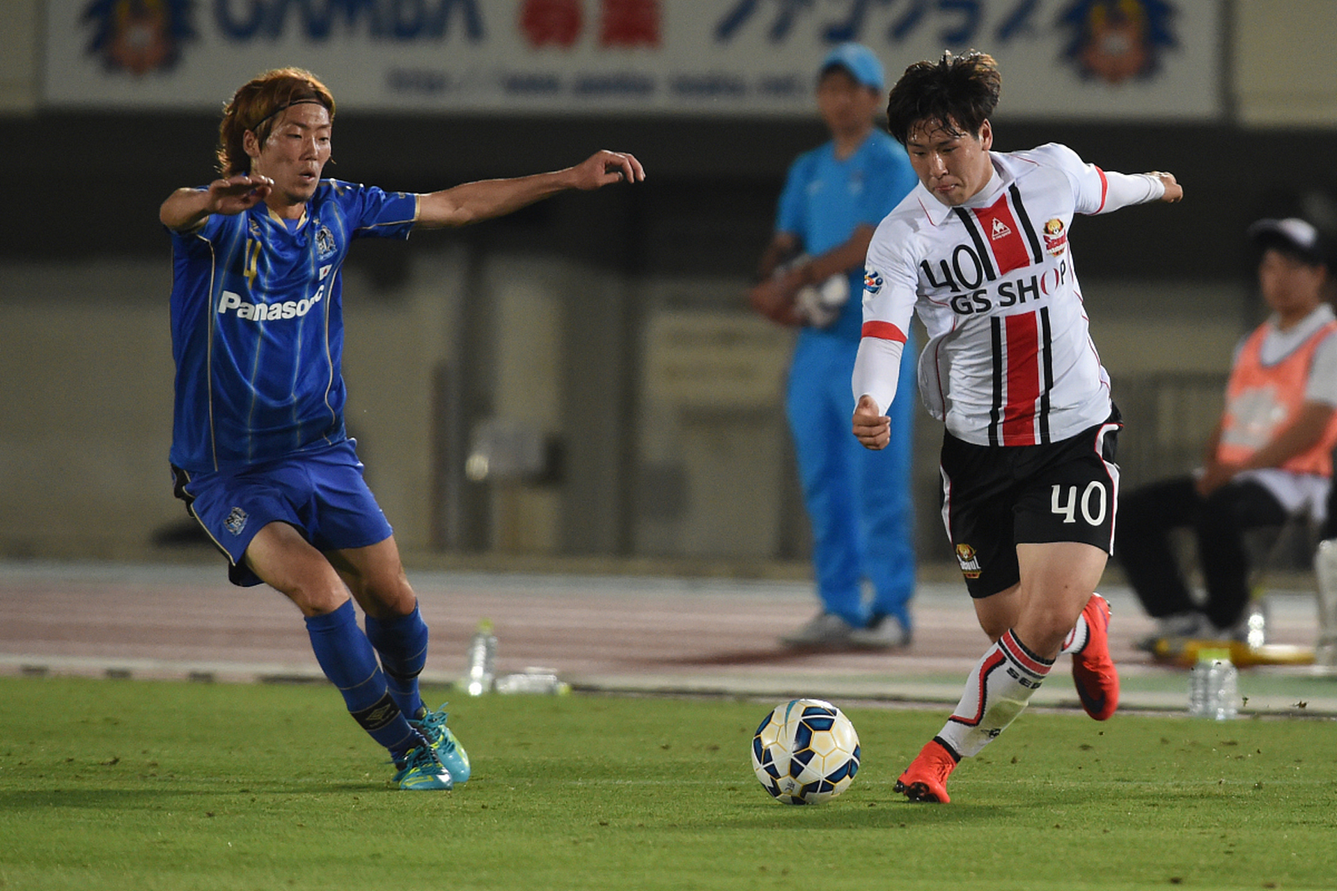 大阪钢巴主场告捷，晋级淘汰赛