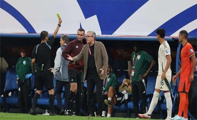 独家资讯！球队内幕曝光让球迷猜测不已的简单介绍