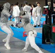 龙争虎跃:中国和日本击剑选手热战异常 龙争虎跃:中国和日本击剑选手热战异常