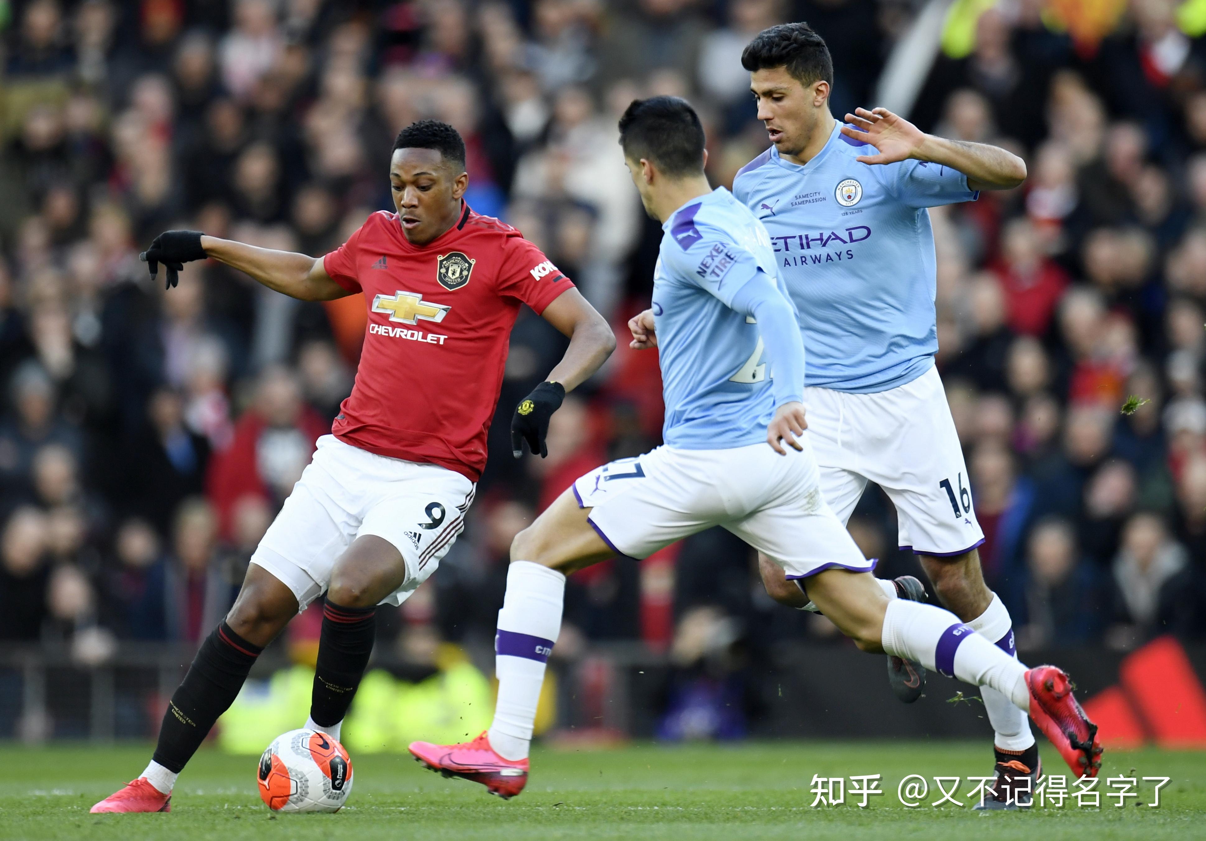 曼联主场大胜,击败对手排名英超第二 曼联主场大胜,击败对手排名英超第二