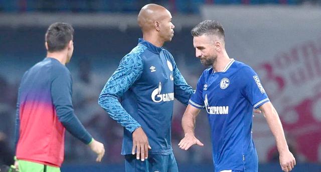 沙尔克客场不敌，德甲保级前景堪忧