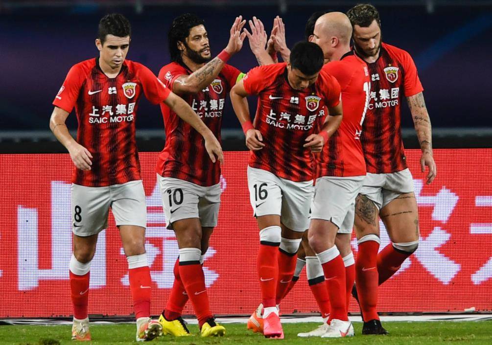 上港队长发挥出色，率领球队取得连胜