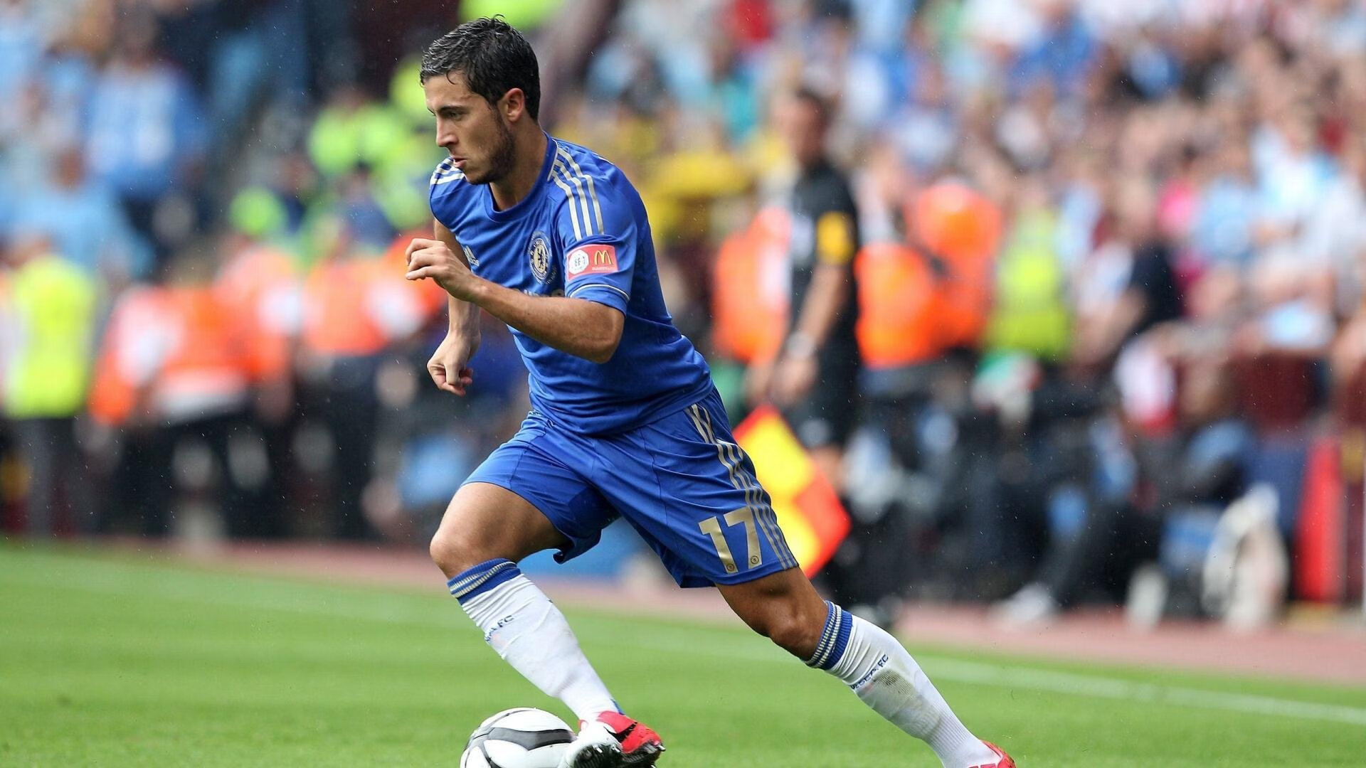 孤星与星河，东契奇的欧冠之夜与深圳队的团队风暴